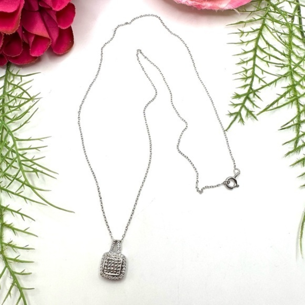 NEW⚜️Dainty Crystal Pavé Pendant Necklace